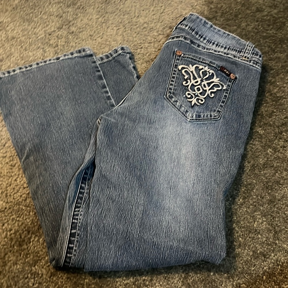 Boot cut jeans with cute design